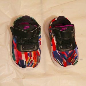 Nike Tanjun Baby Girl Tennis Shoes Sneakers Tie Dye Multi Color. size 4C